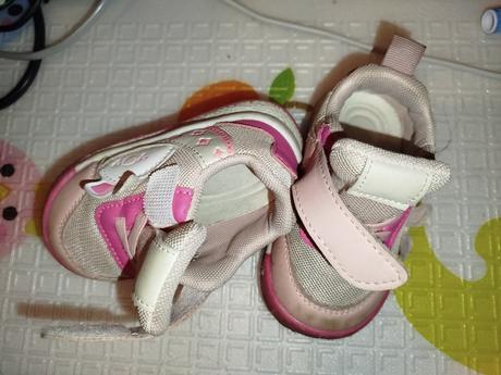 Dievčenské botasky, 18