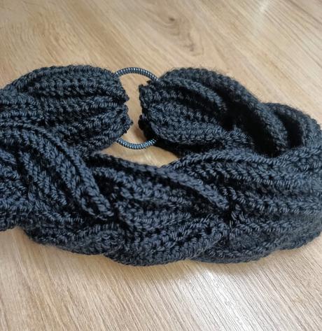 Háčkované čelenky, 