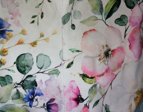 Kvietkovane trakace, 74