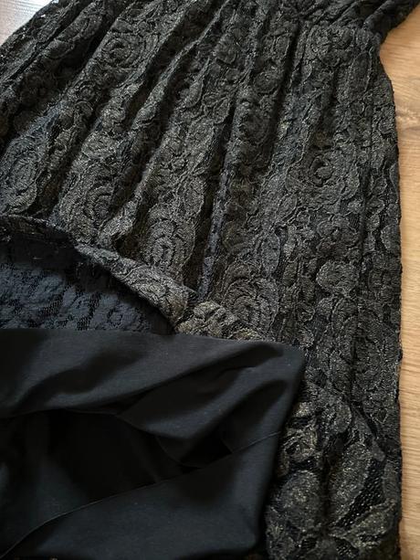 Minim nosene šaty sisters italy, m