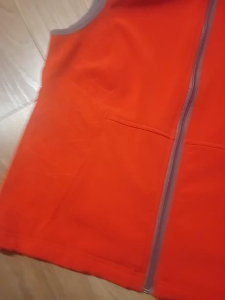 Oranžová vesta zn. adler, s
