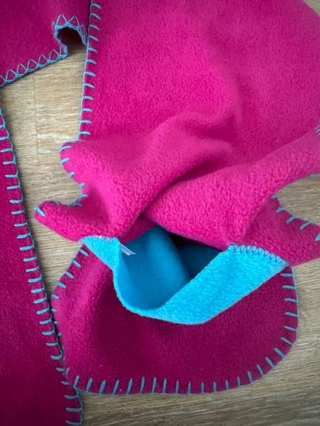 Šál s vreckom barbie, barbie