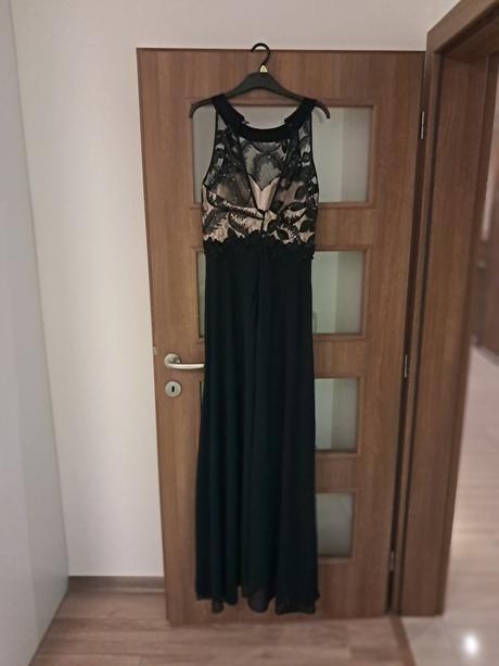 Spoločenské šaty, 42