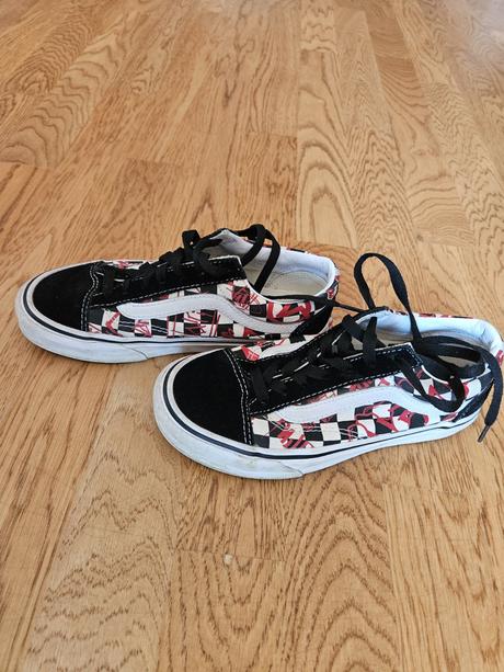 Teniskyvvans, vans,34