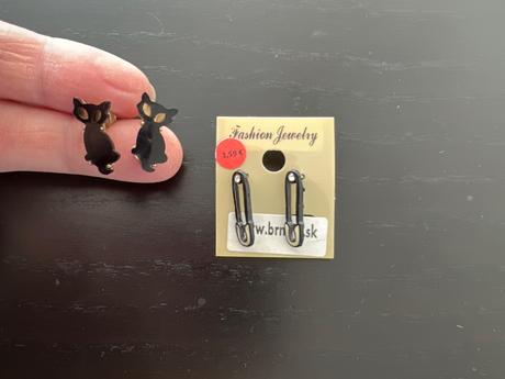 Nausničky zicherky a mačky, 