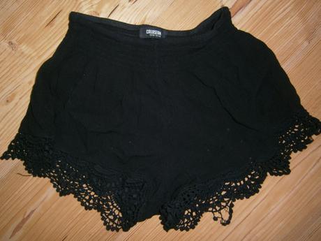 Kraťasy po 3 eur/ks, s