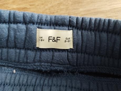 Tepláky zn. faf v. 2-3 roky, f&f,92