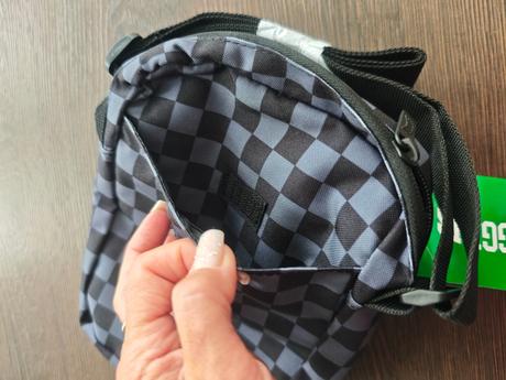 Higgins crossbody, 