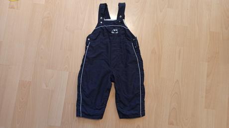 Podšité nohavice, 74