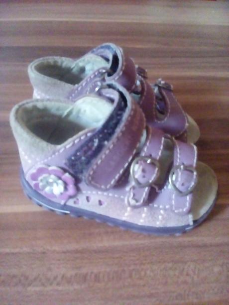 Sandalky lasocki, lasocki,19