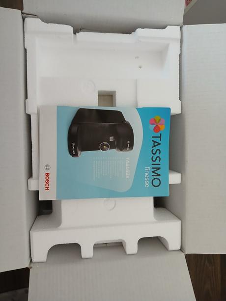 Kávovar na kapsule nový,