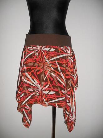 Zaujímavá sukňa, m