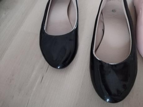 Lakovane leskle balerinky 38 cierne a pudrove, 38