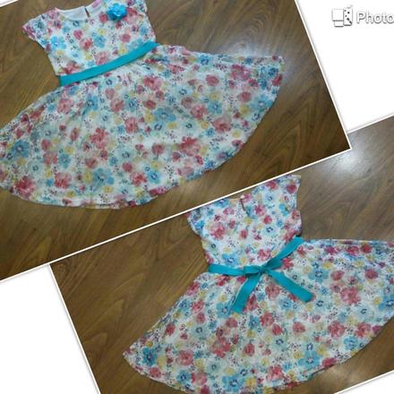 Kvetované šaty, 128