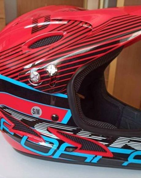 Prilba force tiger downhill, 