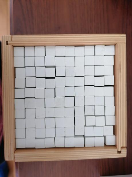 Trinomicka montessori kocka, 