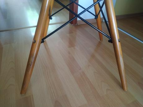 Dizajnová stolička biela (použitá), 