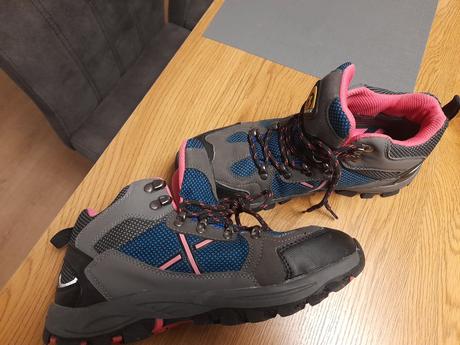 Topánky turisticke, 39