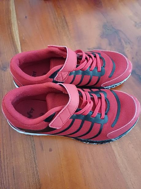 Tenisky do telocvične, deichmann,34