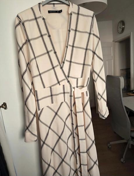 Šaty od karen millen 40, l