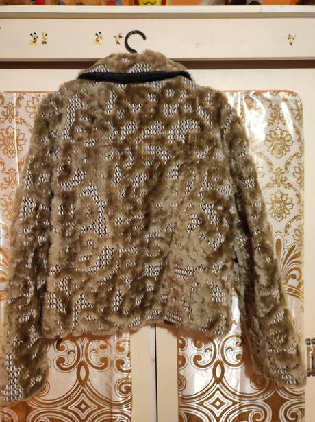 Kožušinový kabátik, xl