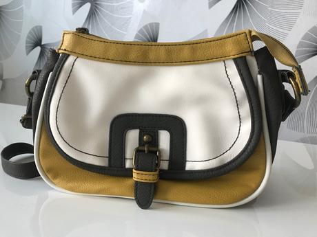 Kabelka crossbody, 