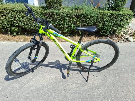 Bicykel zn. b twin, 28