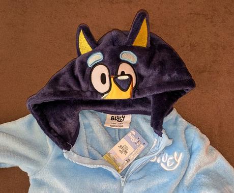 Overal s kapucňou bluey, 116