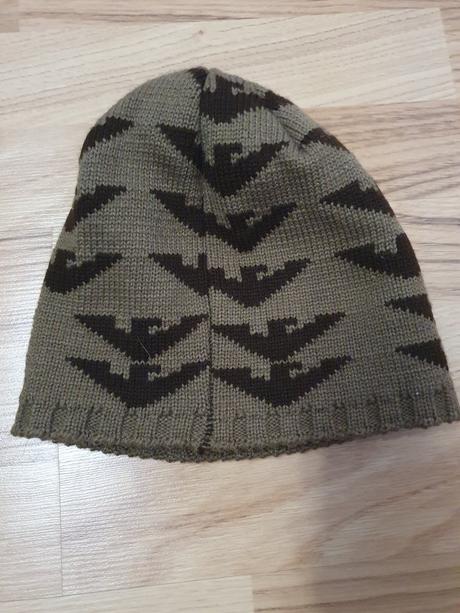 Armani čiapka, armani