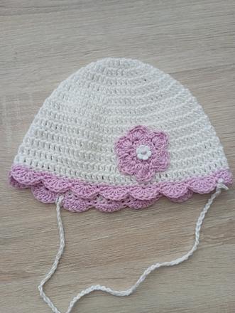 Háčkovaná čiapočka, <50