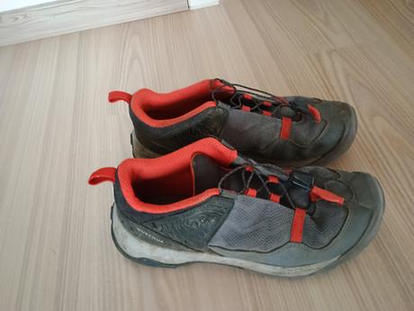 Turistické topánky decathlonu 37, quechua,37