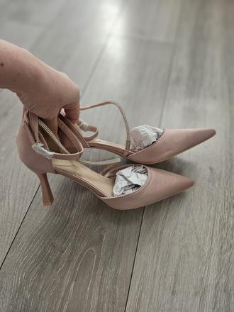 Nove lodicky telovej farby satenovy povrch 40, 40