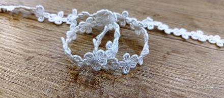 Krajka 14 mm - kvietky, 