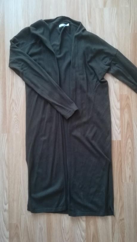 Kardigan, reserved,s