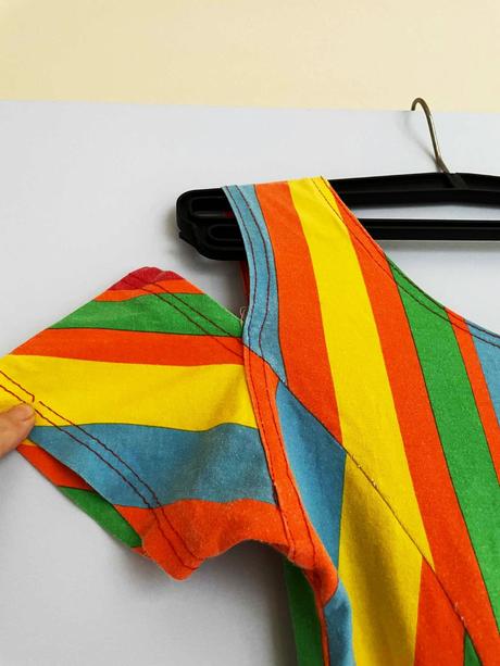 Pestré letné šaty, 158