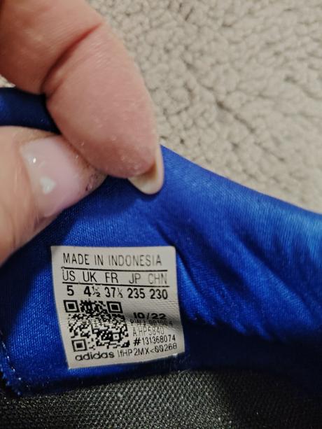 Botasky, adidas,37