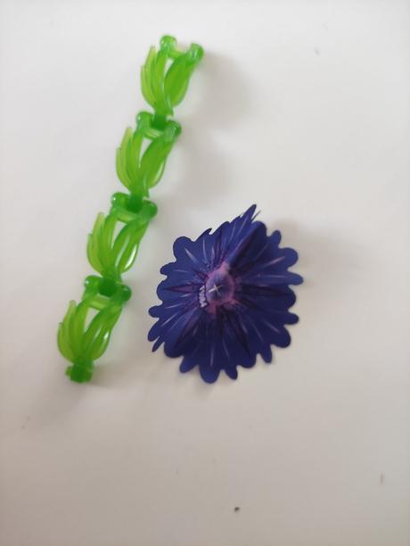 Dievcenske naramky z kinder, 