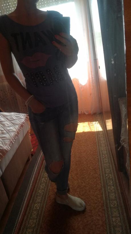 Pekné tricko znacky sancred denim, s