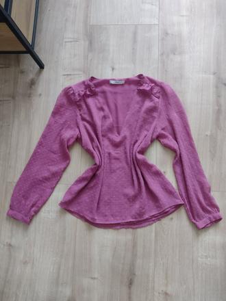 Šifónová blúzka s výstrihom, s