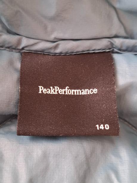 Páperová prechodná bunda peak performance, 140