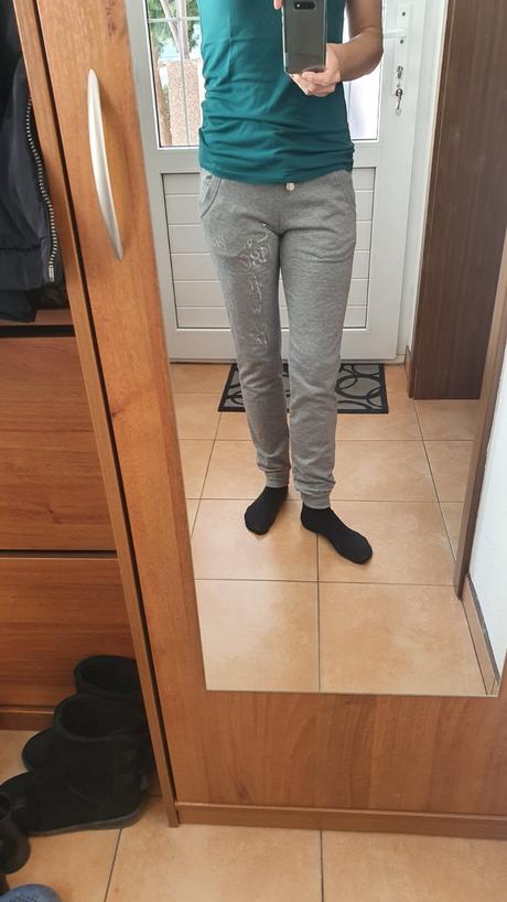 Teplaky 2x oblečené, s