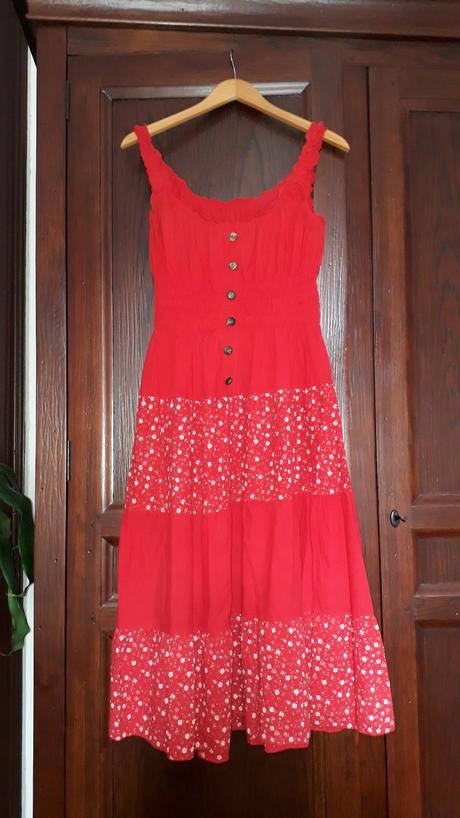 Červené šaty - s-m, 36