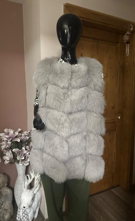 Sivá kožušinová vesta z pravej líšky, l / m
