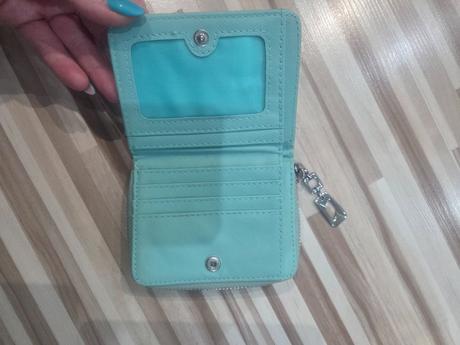 Dámska peňaženka, 