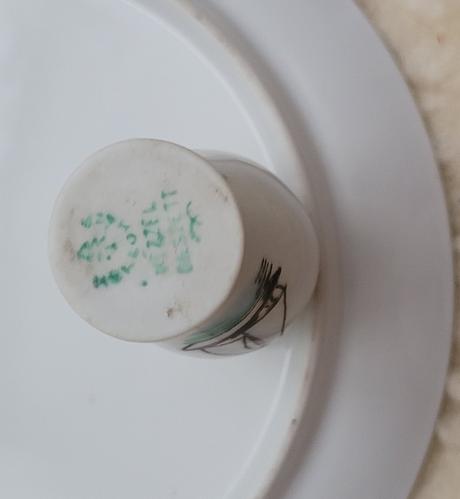 Miniatúrna porcelánová vázička, 