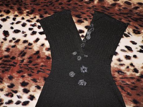 Čierne úpletové šaty, s