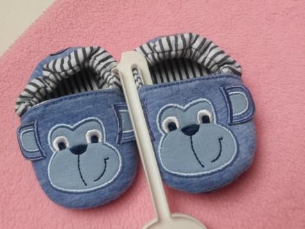 Opičkove capačky, 17