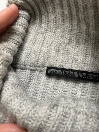 Luxusný sveter drykorn, s