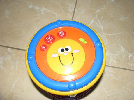Hrací bubon a vkladačka 2v1, 