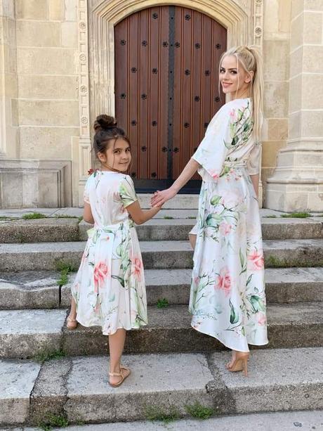 Sviatocne saty 2x pouzite v top stave, chantall,m